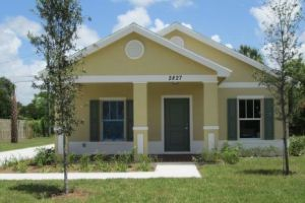 Ribbon Cutting, New Affordable Homes by Neighborhood Renaissance